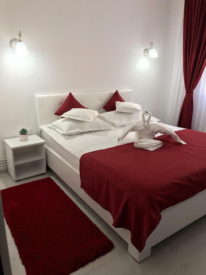 Apartament Mont Blanc Sinaia Buitenkant foto