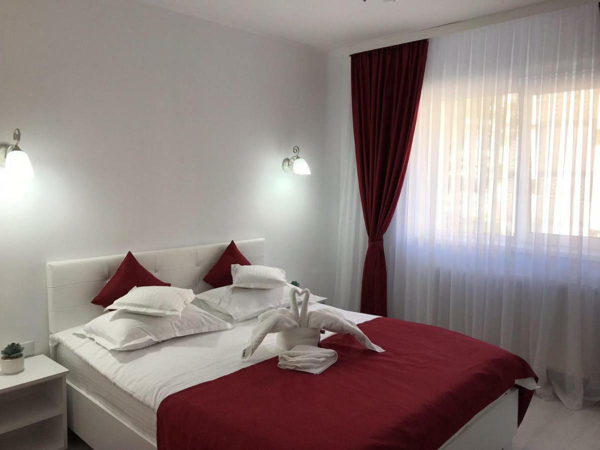 Apartament Mont Blanc Sinaia Buitenkant foto