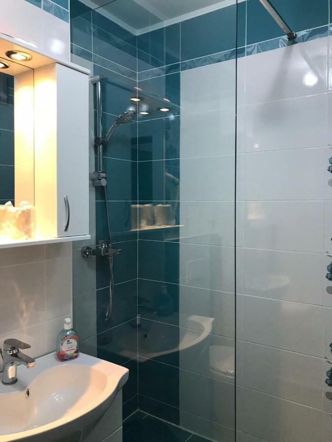 Apartament Mont Blanc Sinaia Buitenkant foto