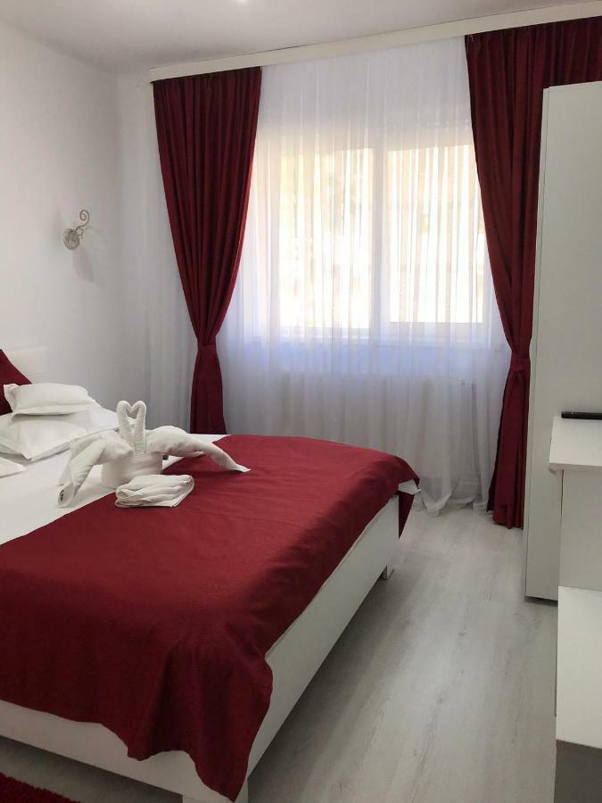 Apartament Mont Blanc Sinaia Buitenkant foto